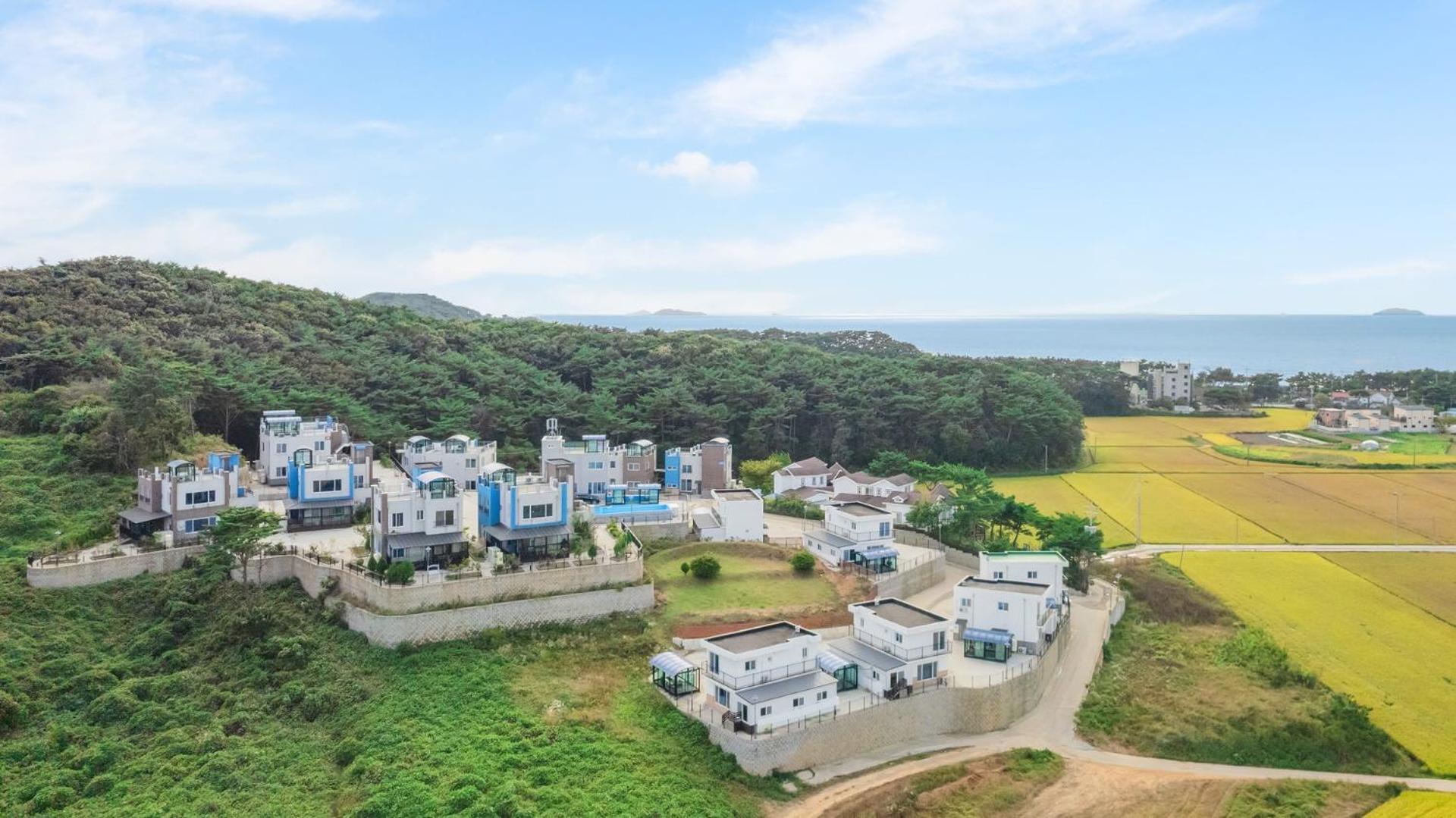 Taean Blueisland Pool Villa Exterior photo